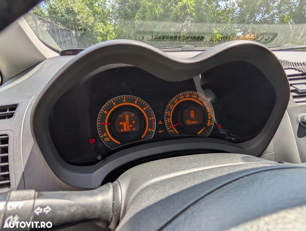 Toyota Auris 1.4 Terra - 8