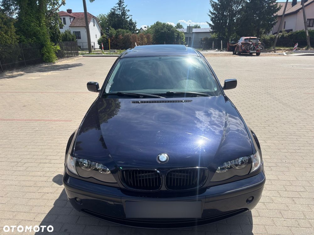 BMW Seria 3 318i - 1