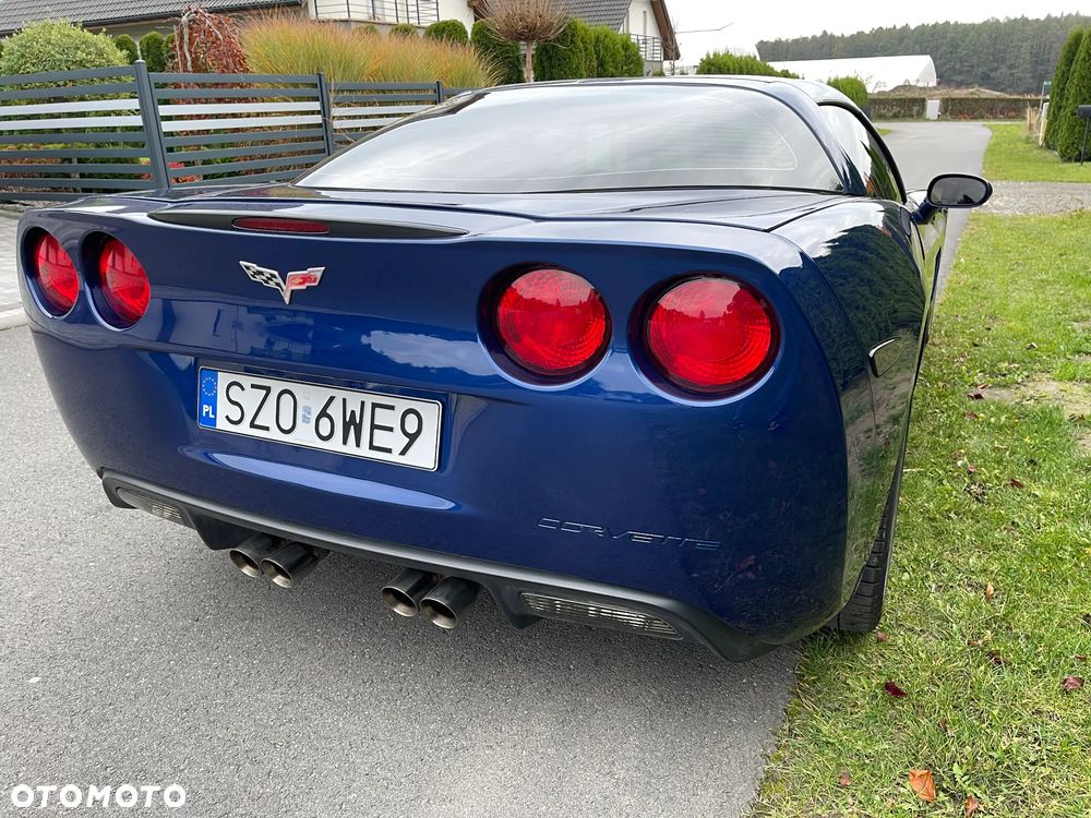 Chevrolet Corvette - 11