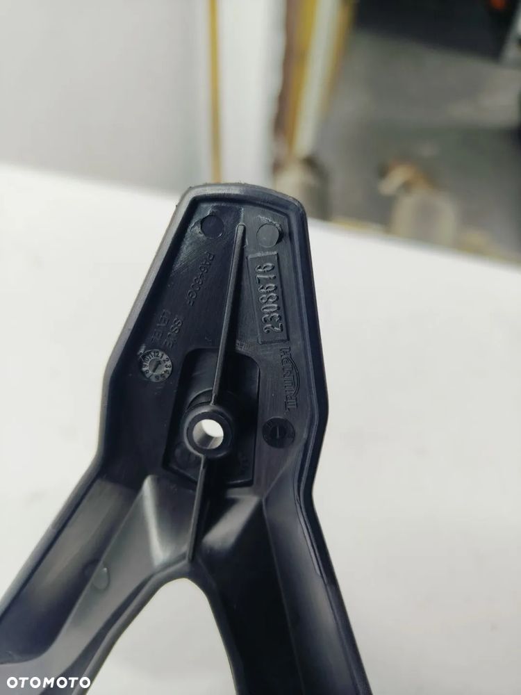 Uchwyt mocowanie tablicy Triumph Speed Triple - 3