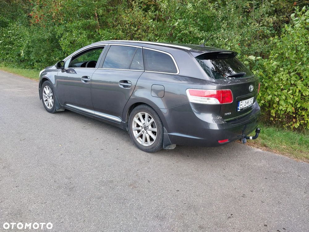 Toyota Avensis 1.8 Sol - 2