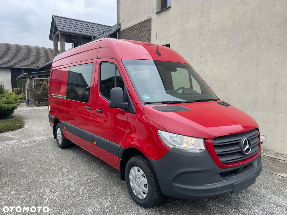 Mercedes-Benz Sprinter - 2