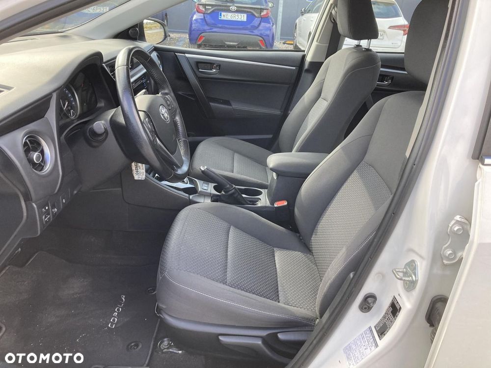 Toyota Corolla 1.6 Premium MS - 26