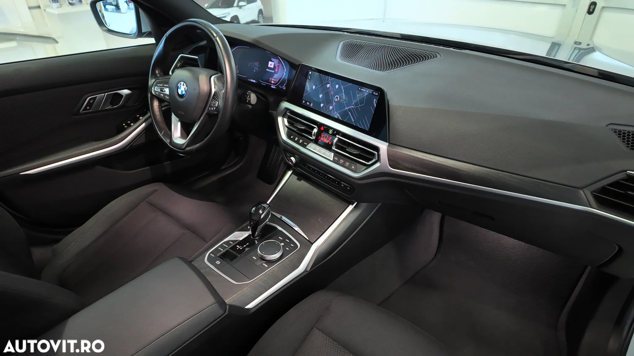 BMW Seria 3 320d Touring xDrive Aut. Advantage - 13
