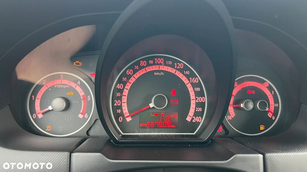 Kia Ceed - 14