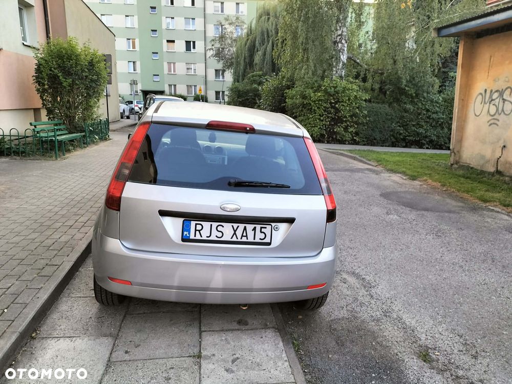 Ford Fiesta 1.4 Ambiente - 3