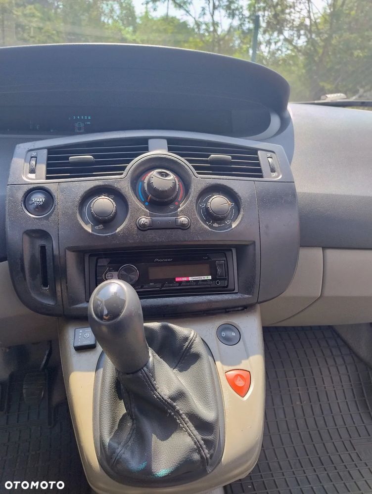 Renault Scenic - 6