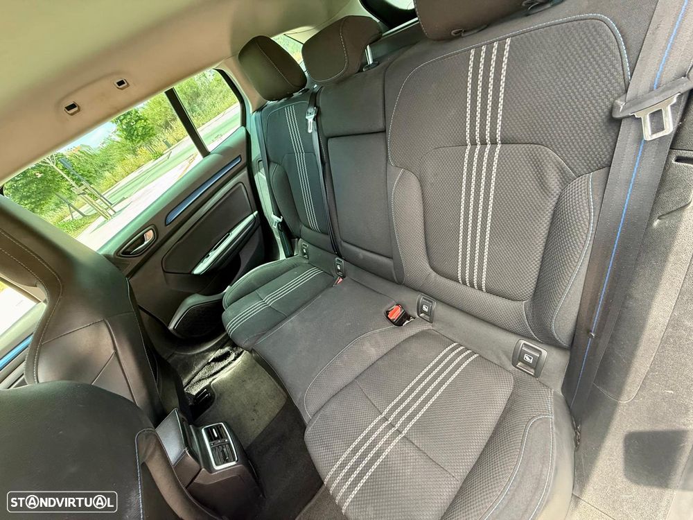 Renault Mégane Sport Tourer 1.5 Blue dCi GT Line EDC - 9
