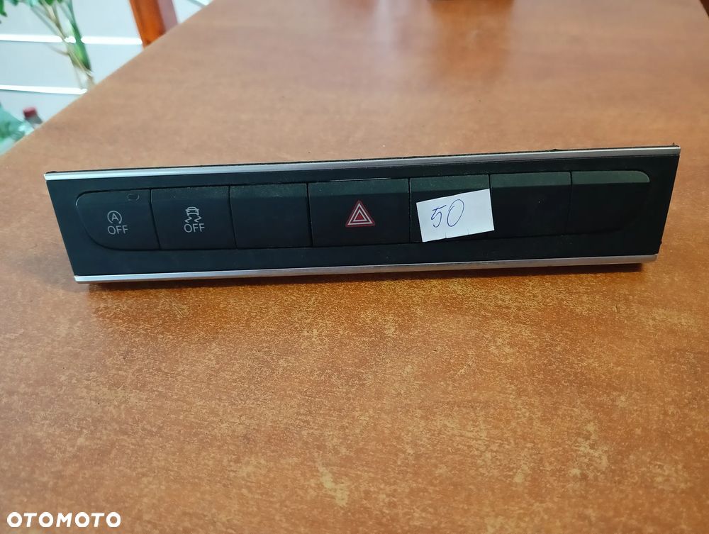 PRZEŁĄCZNIK AWARYJNYCH AUDI A3 8P LIFT 8P0927137AP - 1