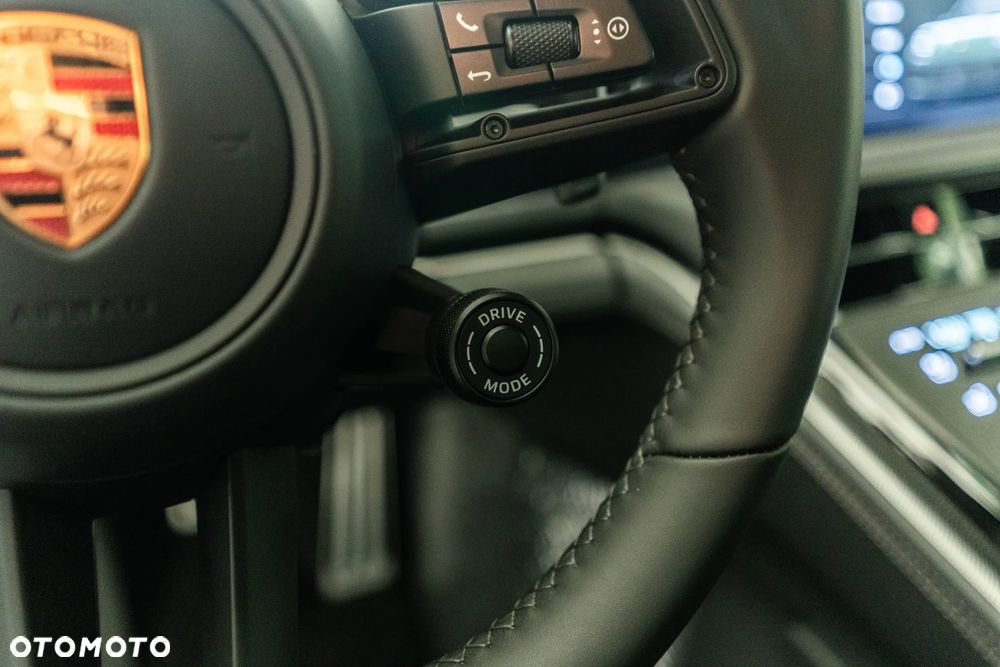 Porsche Panamera 4 - 21