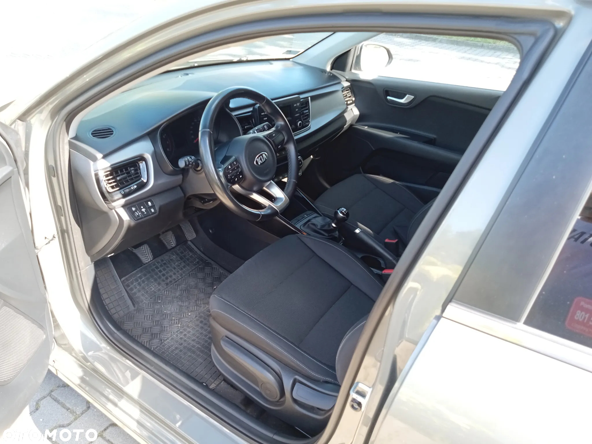 Kia Rio 1.2 M - 4
