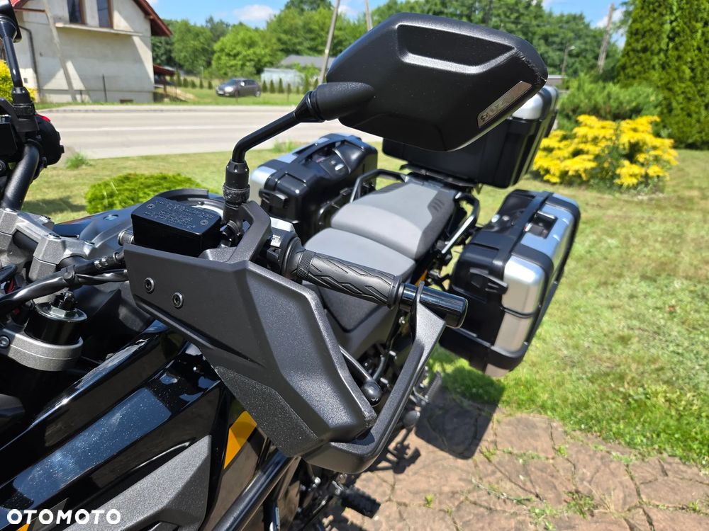 Suzuki V-STROM - 29