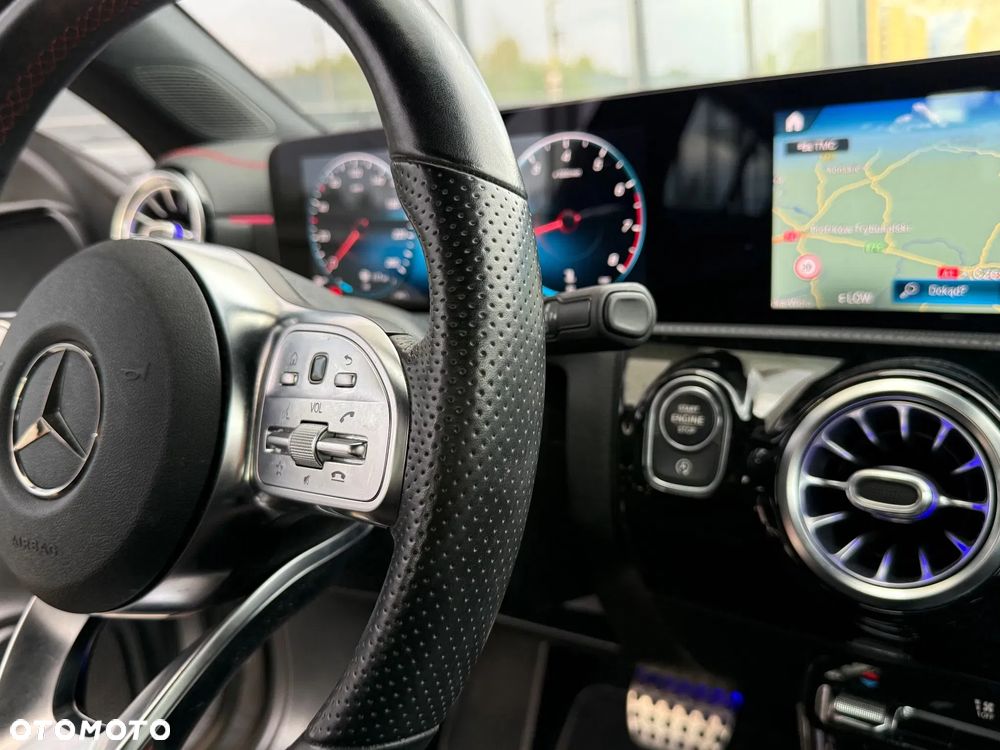 Mercedes-Benz CLA 180 AMG Line 7G-DCT - 34
