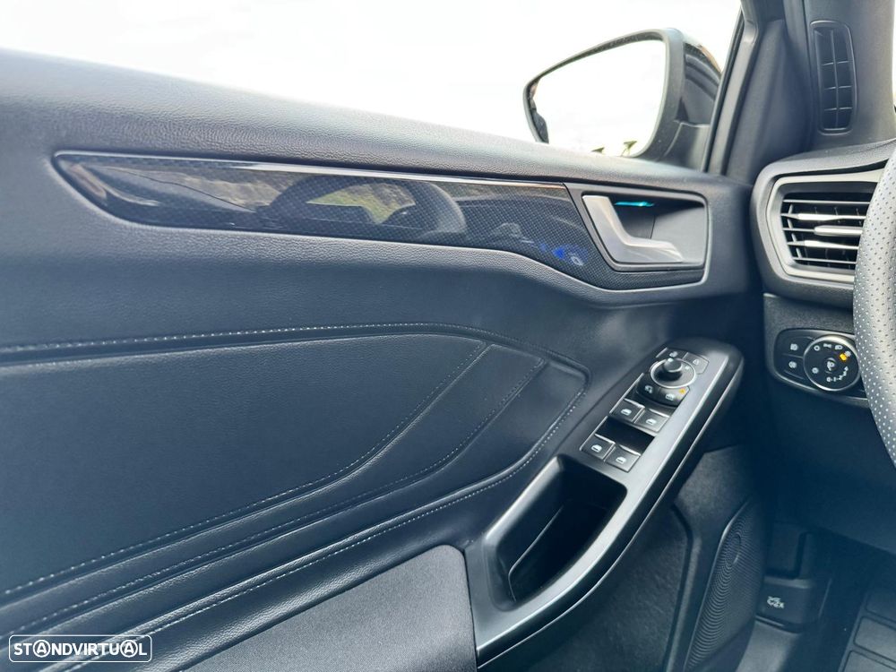 Ford Focus SW 1.0 EcoBoost Hybrid Aut. ST-LINE X - 29