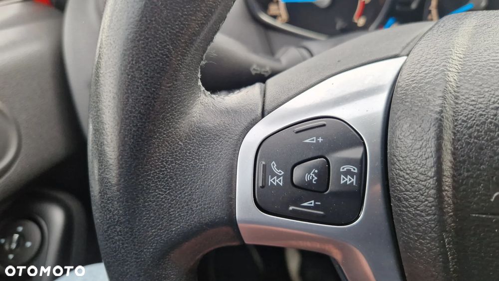 Ford Fiesta ver-1-0-ecoboost-s-s-titanium - 19