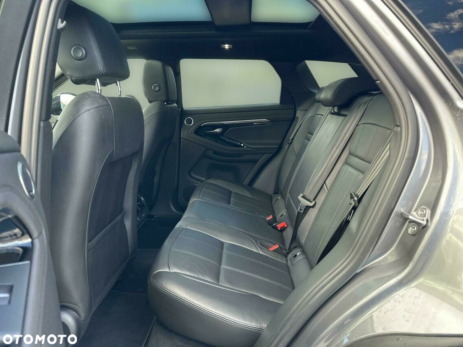 Land Rover Range Rover Evoque - 12
