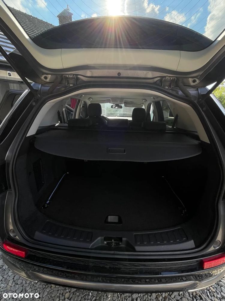 Land Rover Discovery Sport 2.0 D180 R-Dynamic HSE - 19