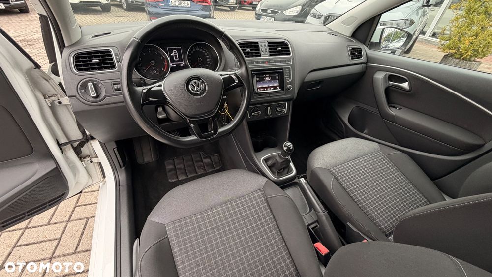 Volkswagen Polo - 7