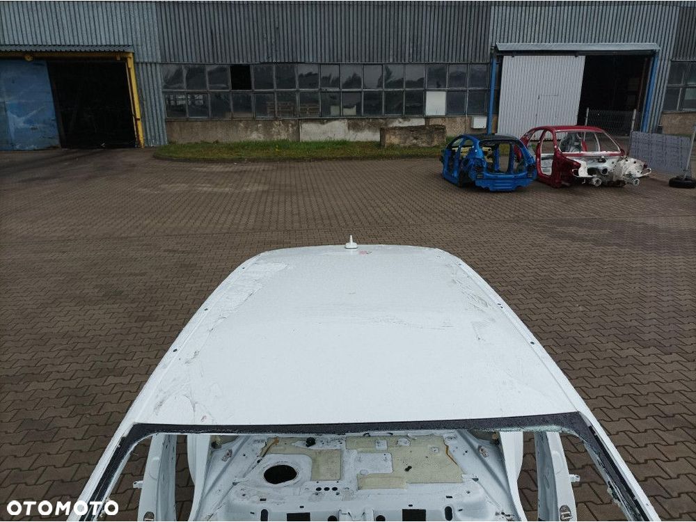 AUDI Q5 II FY LIFT DACH LS9R - 1