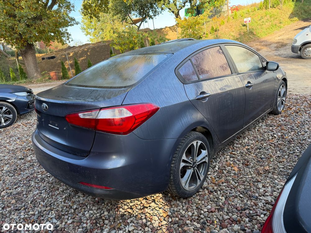 Kia Ceed - 28