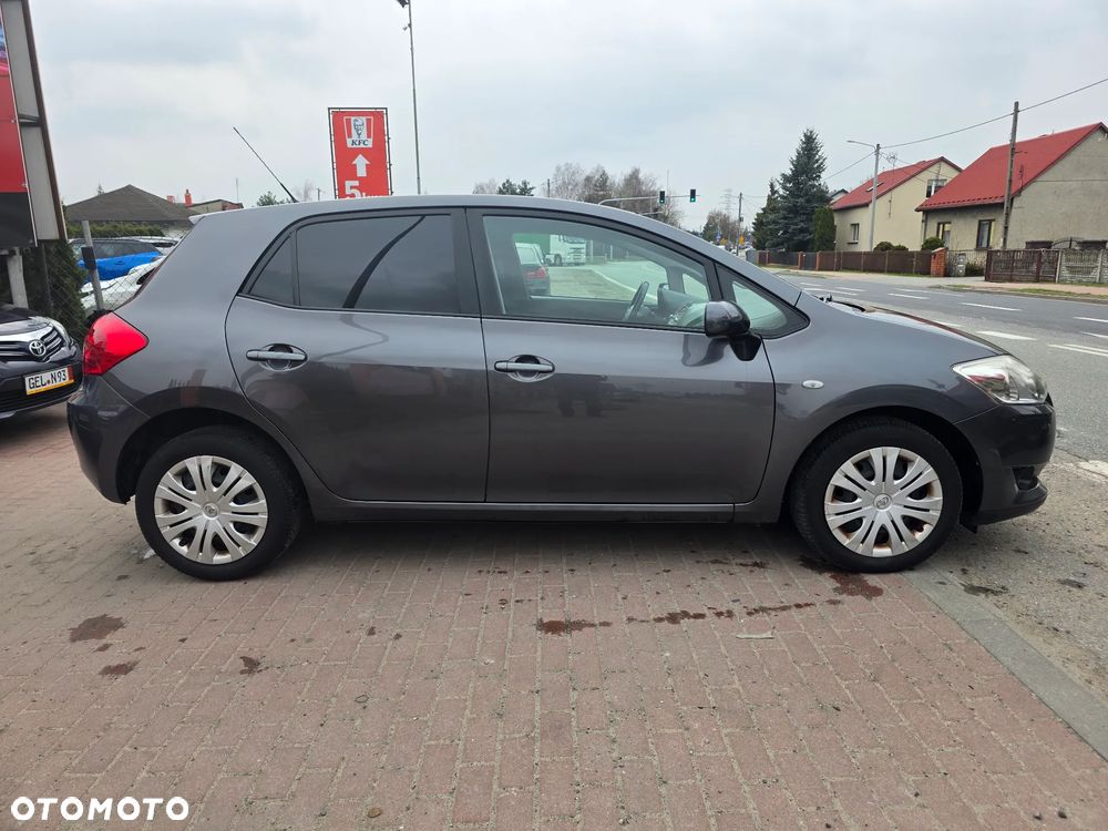 Toyota Auris 1.6 VVT-i Executive - 7