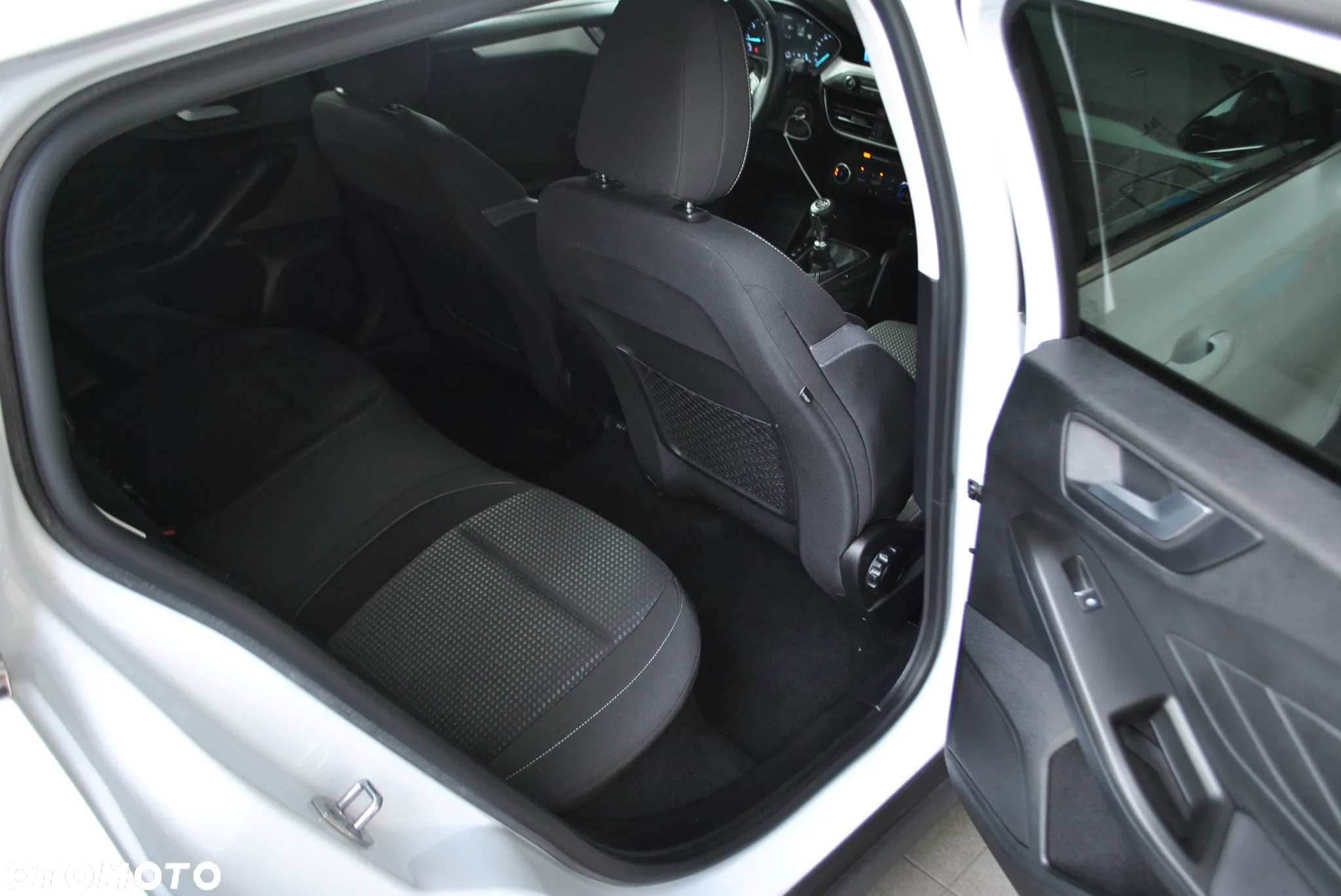 Ford Focus 1.5 EcoBlue Connected - 6