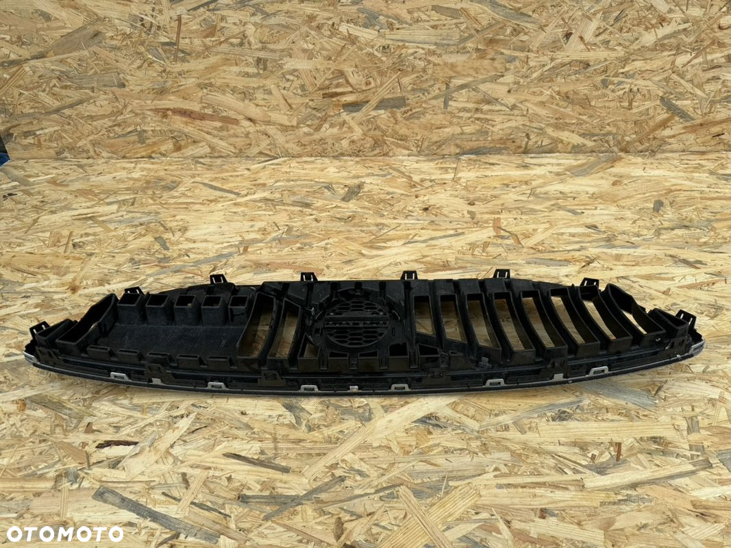 GRILL ATRAPA CHŁODNICY VOLVO V40 II 2 LIFT NA RADAR 16-19 31425345 ORYGINAŁ - 6