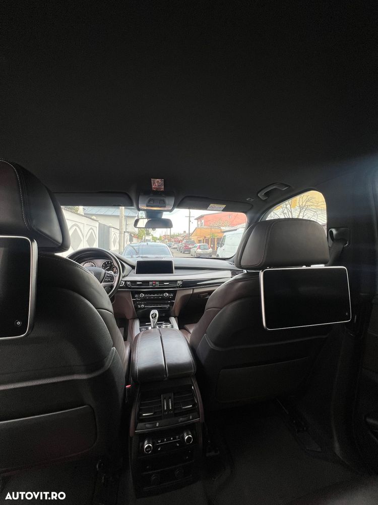 BMW X5 xDrive35i - 10