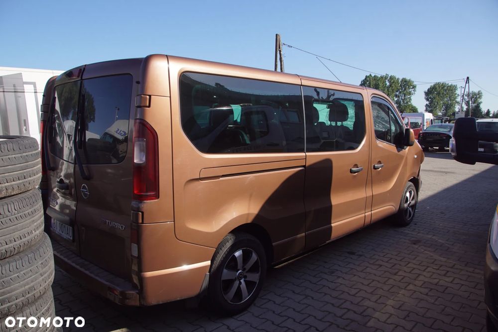 Auto na części - Opel Vivaro B 1.6 CDTI BiTurbo 146 KM R9M452 PF6050 L41R 2018R Silnik Skrzynia Drzwi Zderzak Błotnik Lampa Lusterko Klamka Szyba Deska Kokpit Sterownik Moduł Czujnik Licznik Wyświetlacz Panel Kierownica - 5