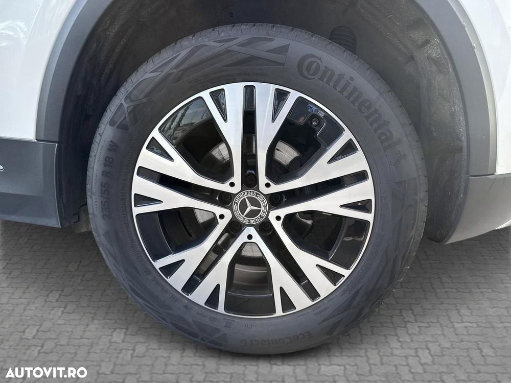 Mercedes-Benz GLA - 8