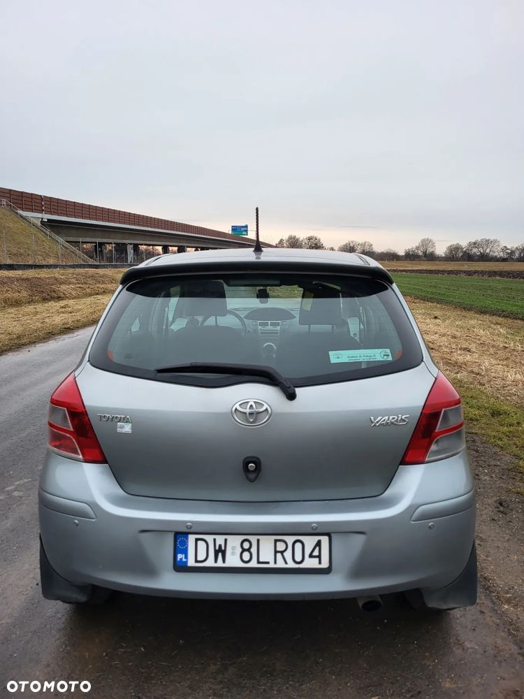 Toyota Yaris - 5
