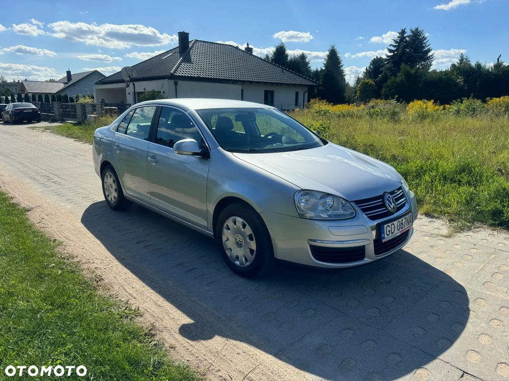 Volkswagen Jetta 1.9 TDI Trendline - 3