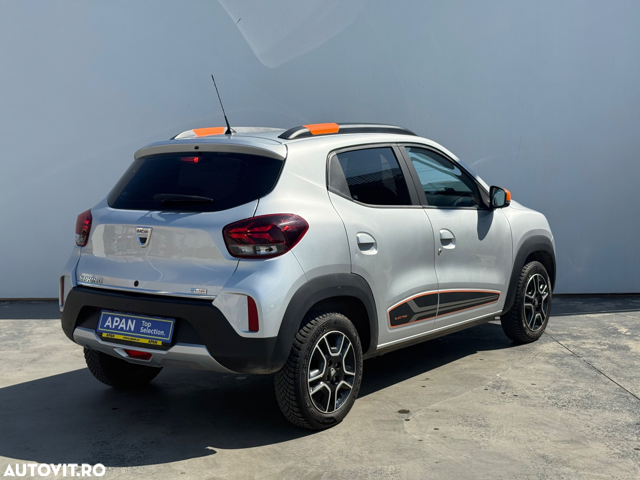 Dacia Spring Expression - 4