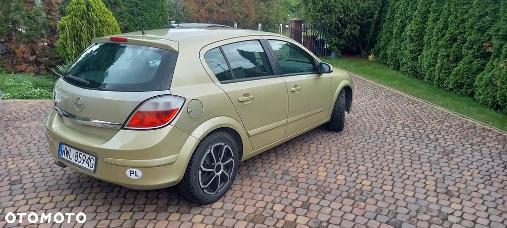 Opel Astra 1.6 Enjoy - 4