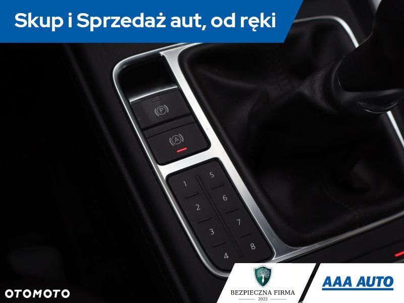 Audi A4 Limousine - 15