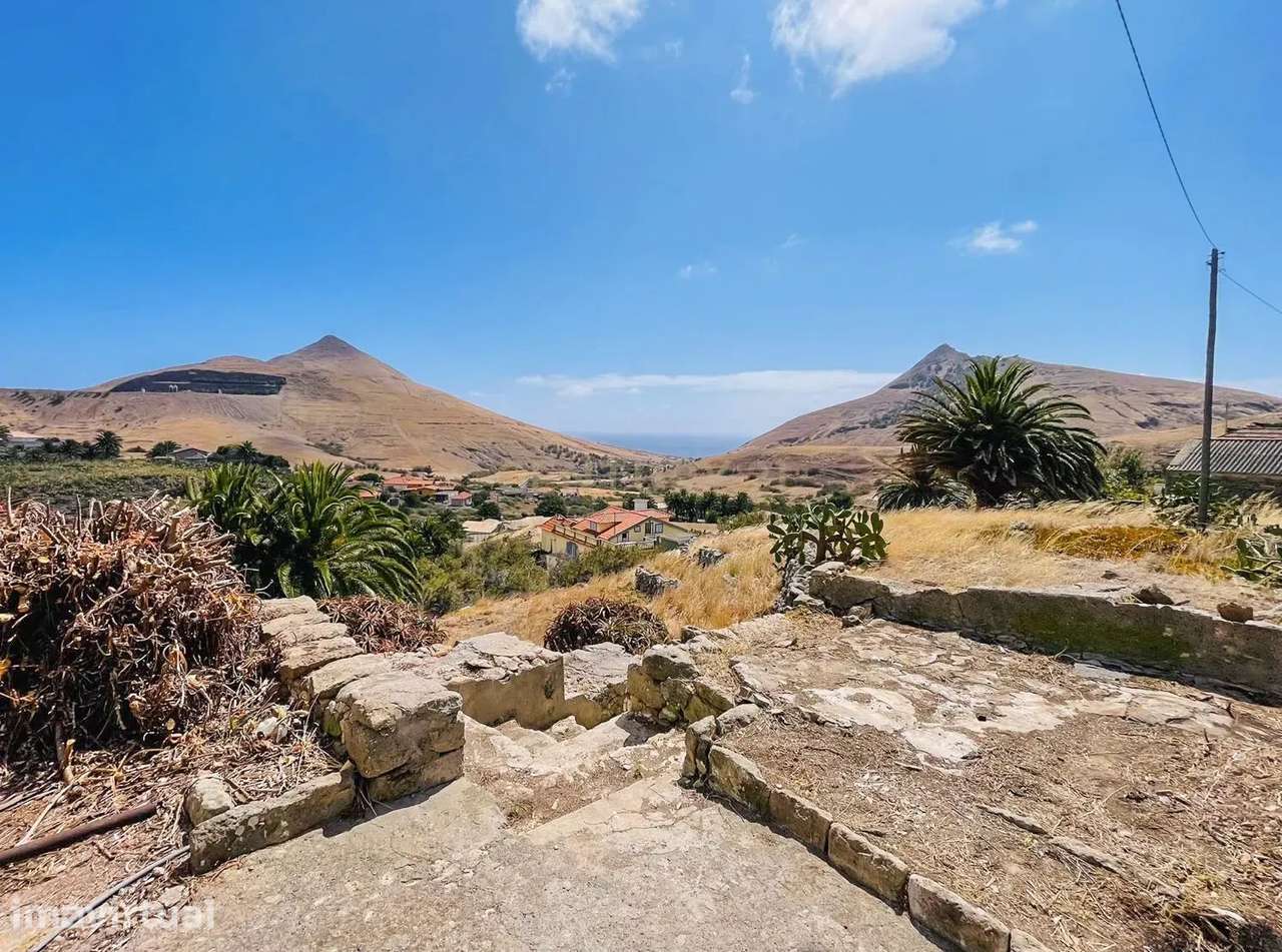Casa para recuperar no Porto Santo com Vista Mar Panorâmica - Grande imagem: 5/16