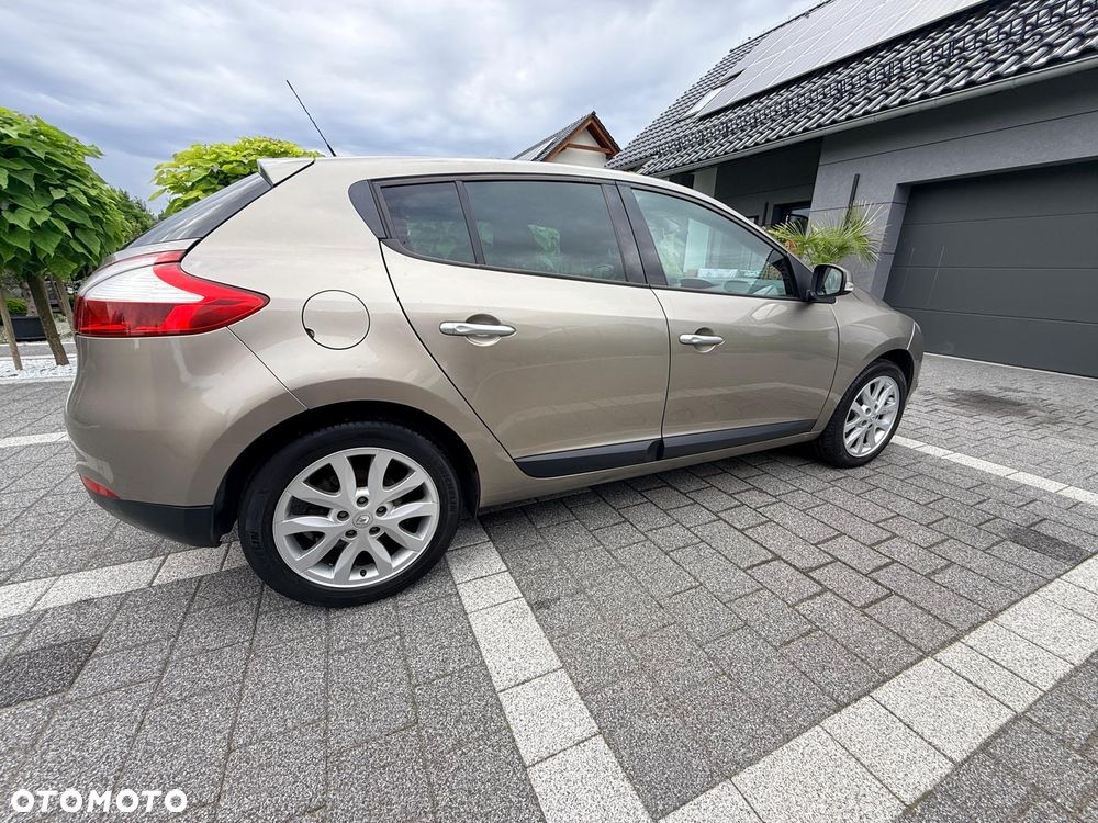 Renault Megane 1.6 16V Expression - 11