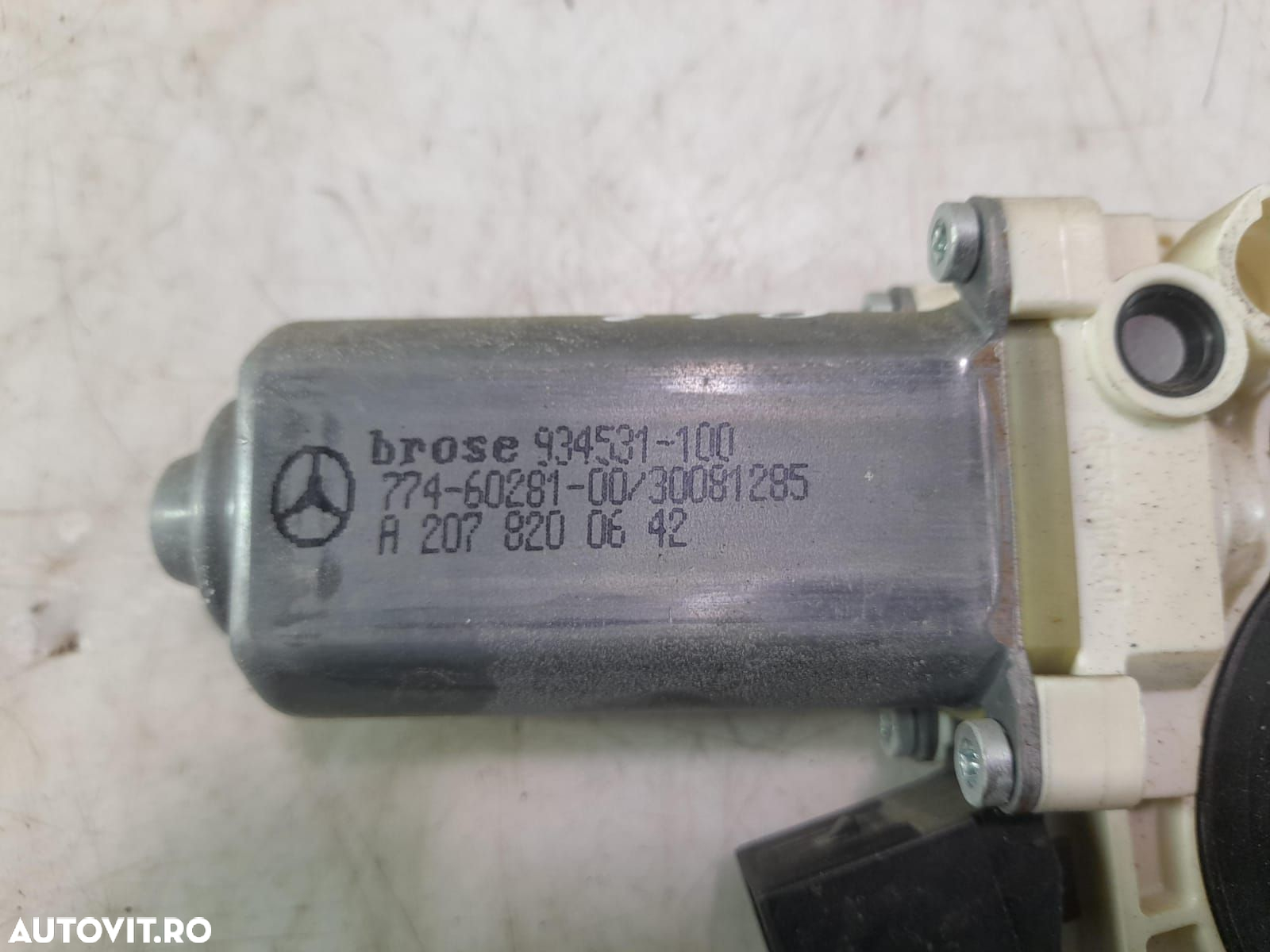 Motoras geam dreapta fata A2078200642 Mercedes-Benz CLS-Class C218/X2 - 2