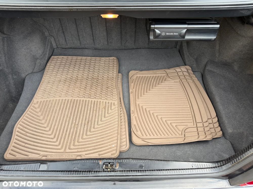 Mercedes-Benz Klasa E - 9