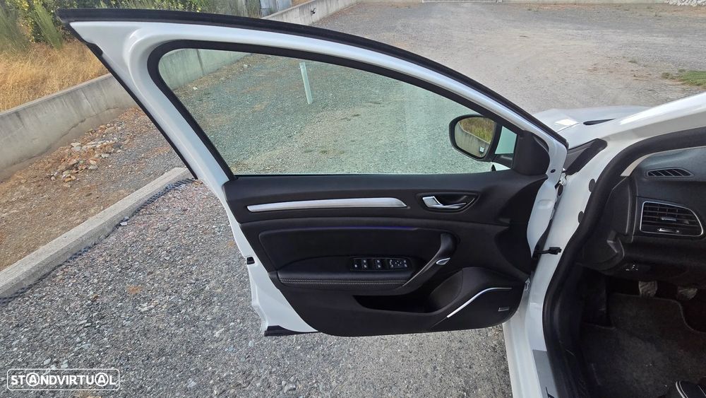 Renault Mégane Sport Tourer 1.5 Blue dCi Bose Edition - 36