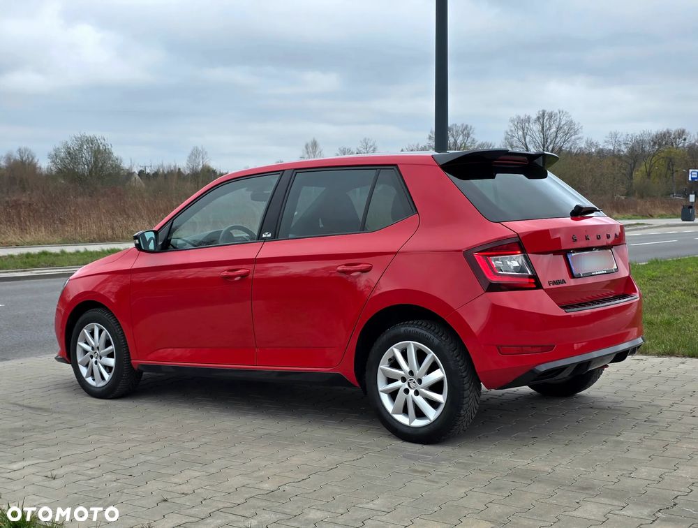 Skoda Fabia 1.0 TSI Monte Carlo - 8