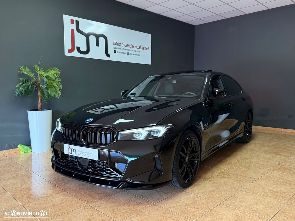 BMW 330