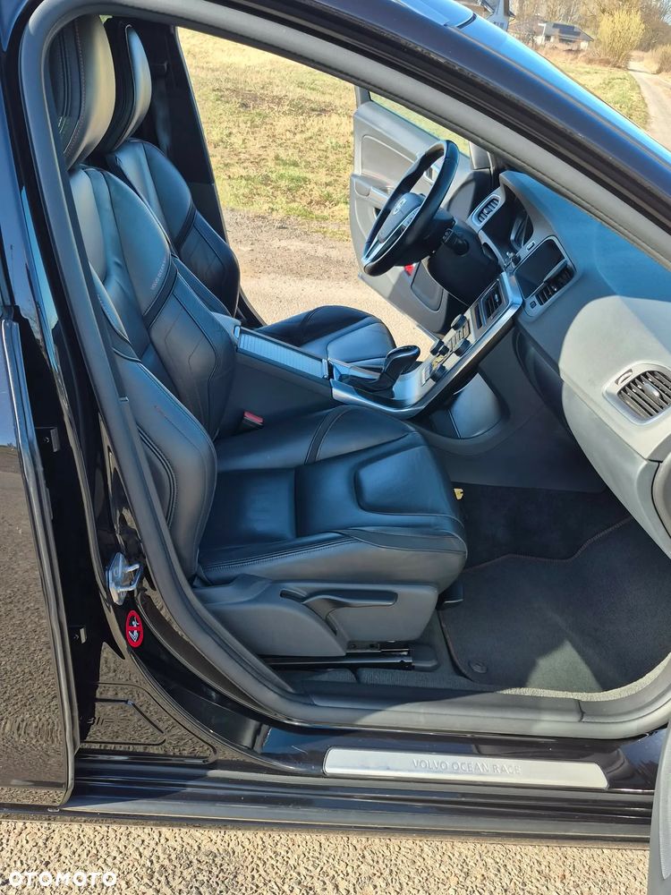 Volvo V60 D2 Geartronic - 16