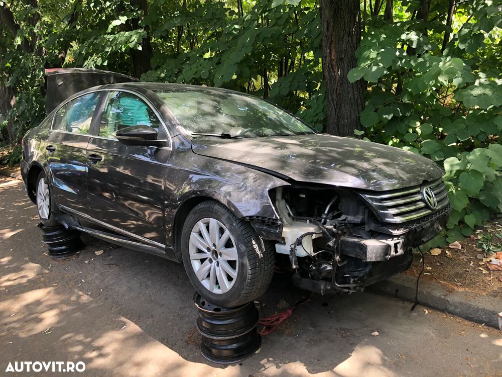 Dezmembrez Volkswagen Passat B7 2012 1.6 TDI - 1