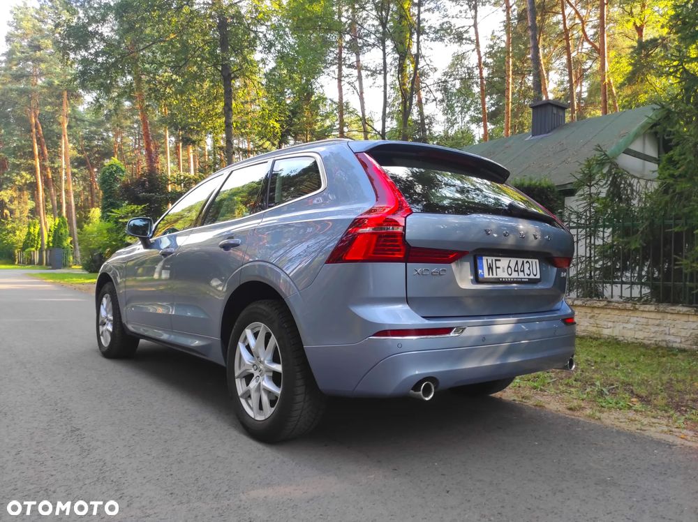 Volvo XC 60 B4 D AWD Momentum Pro - 17