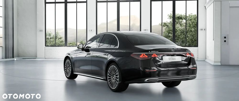 Mercedes-Benz Klasa E 300 de PHEV 4-Matic Exclusive 9G-Tronic - 4