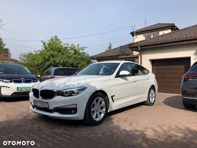 BMW Seria 3 318d Business Edition - 2