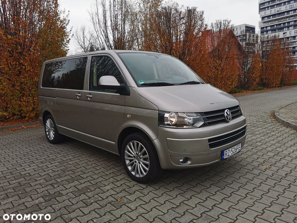 Volkswagen Multivan - 16