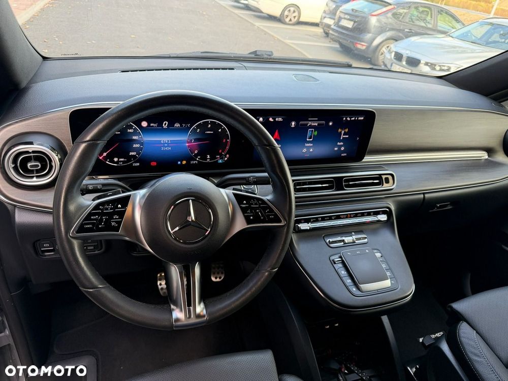 Mercedes-Benz Klasa V 2025