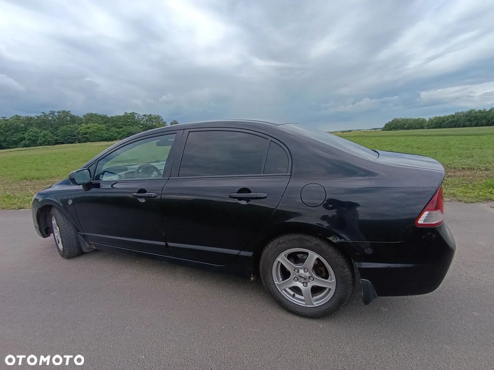 Honda Civic 1.8 Comfort - 16